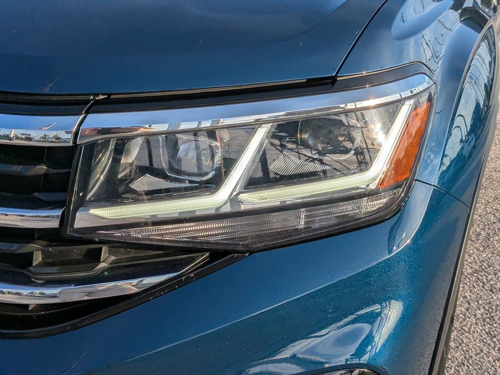 2023 Volkswagen Atlas Cross Sport 3.6L V6 SEL Premium R-Line