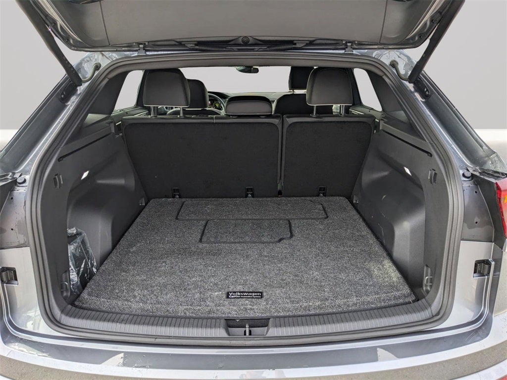 2025 Volkswagen Atlas Cross Sport 2.0T SEL Premium R-Line