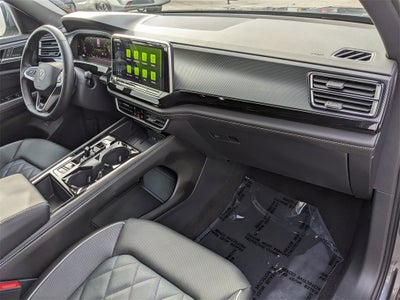 2025 Volkswagen Atlas Cross Sport 2.0T SEL Premium R-Line