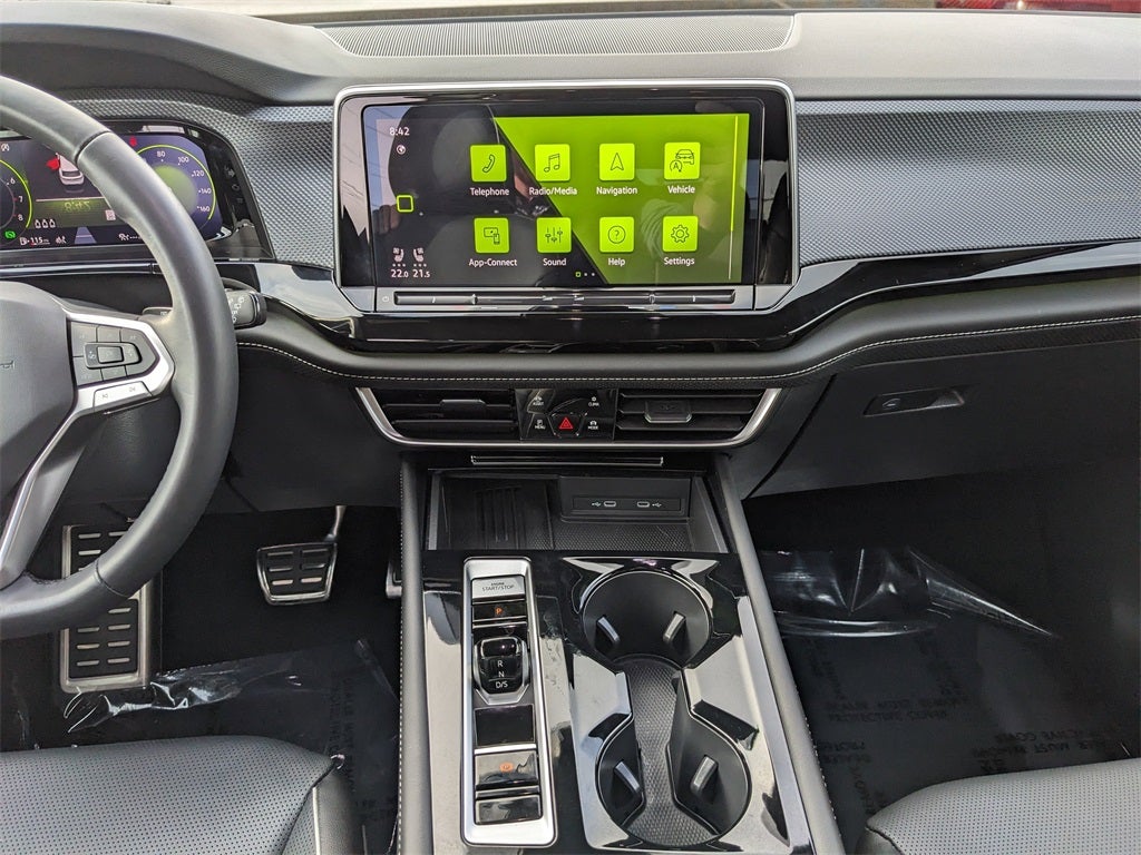 2025 Volkswagen Atlas Cross Sport 2.0T SEL Premium R-Line