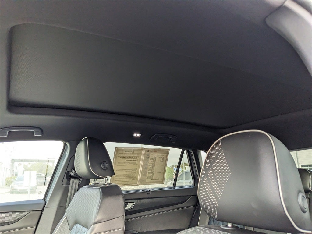 2025 Volkswagen Atlas Cross Sport 2.0T SEL Premium R-Line