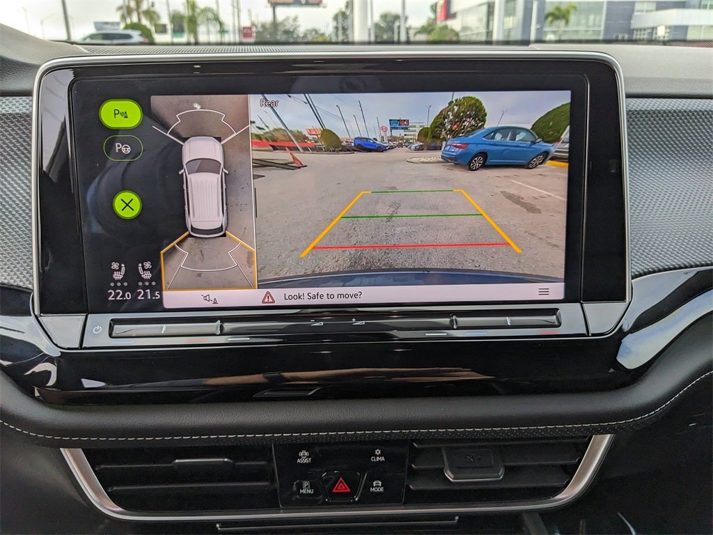 2025 Volkswagen Atlas Cross Sport 2.0T SEL Premium R-Line