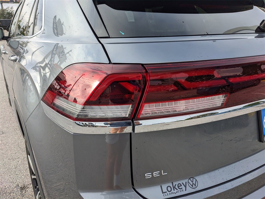 2025 Volkswagen Atlas Cross Sport 2.0T SEL Premium R-Line