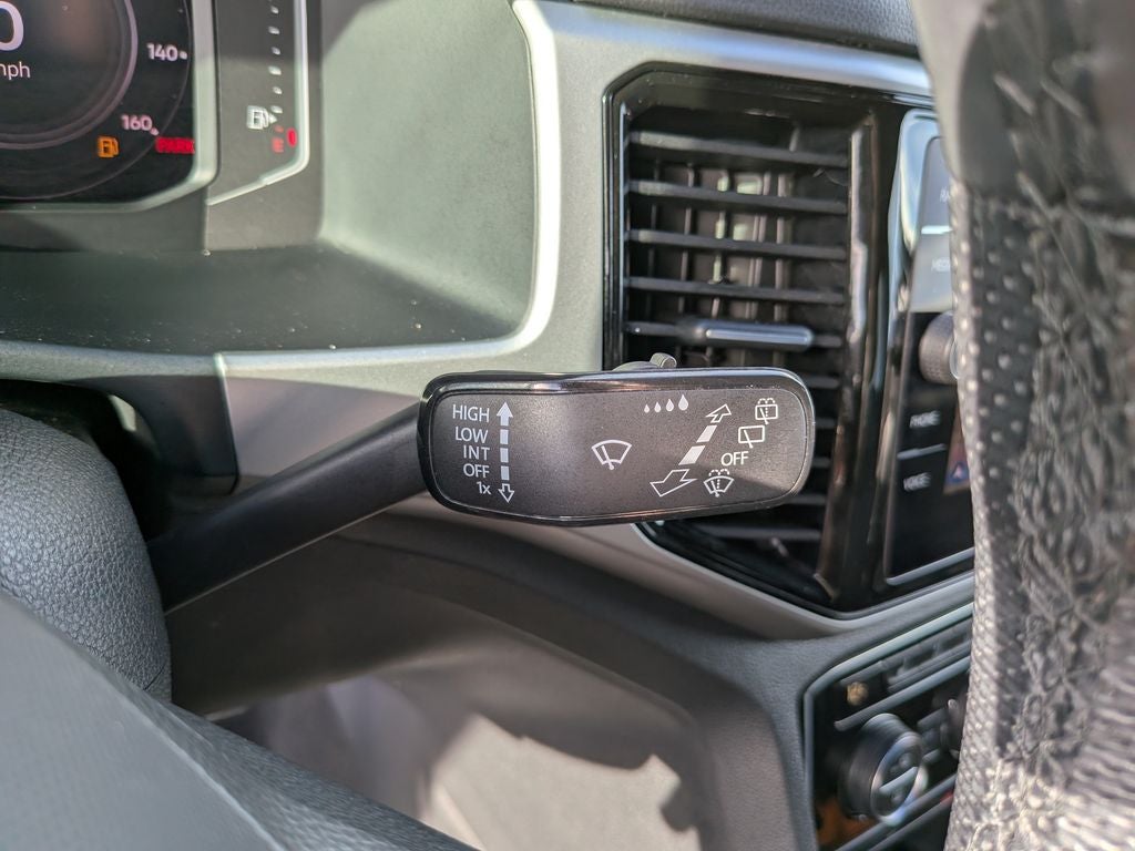2023 Volkswagen Atlas Cross Sport 3.6L V6 SEL Premium R-Line