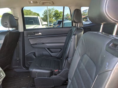 2022 Volkswagen Atlas 3.6L V6 SEL Premium R-Line