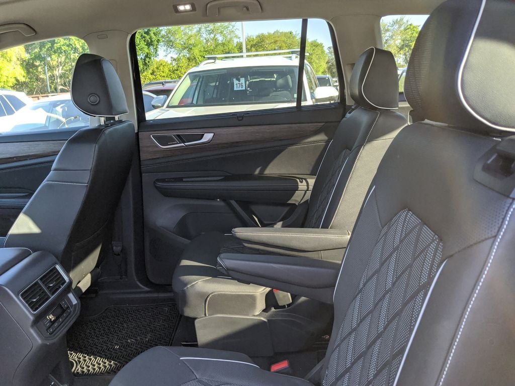 2025 Volkswagen Atlas 2.0T SEL Premium R-Line