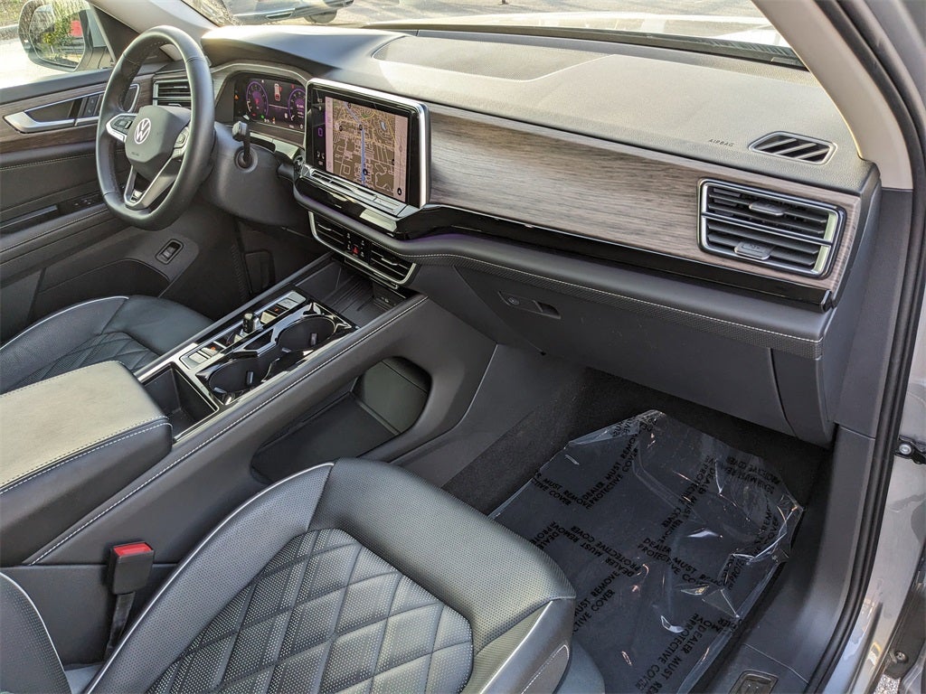 2025 Volkswagen Atlas 2.0T SEL Premium R-Line