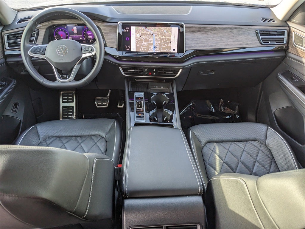 2025 Volkswagen Atlas 2.0T SEL Premium R-Line