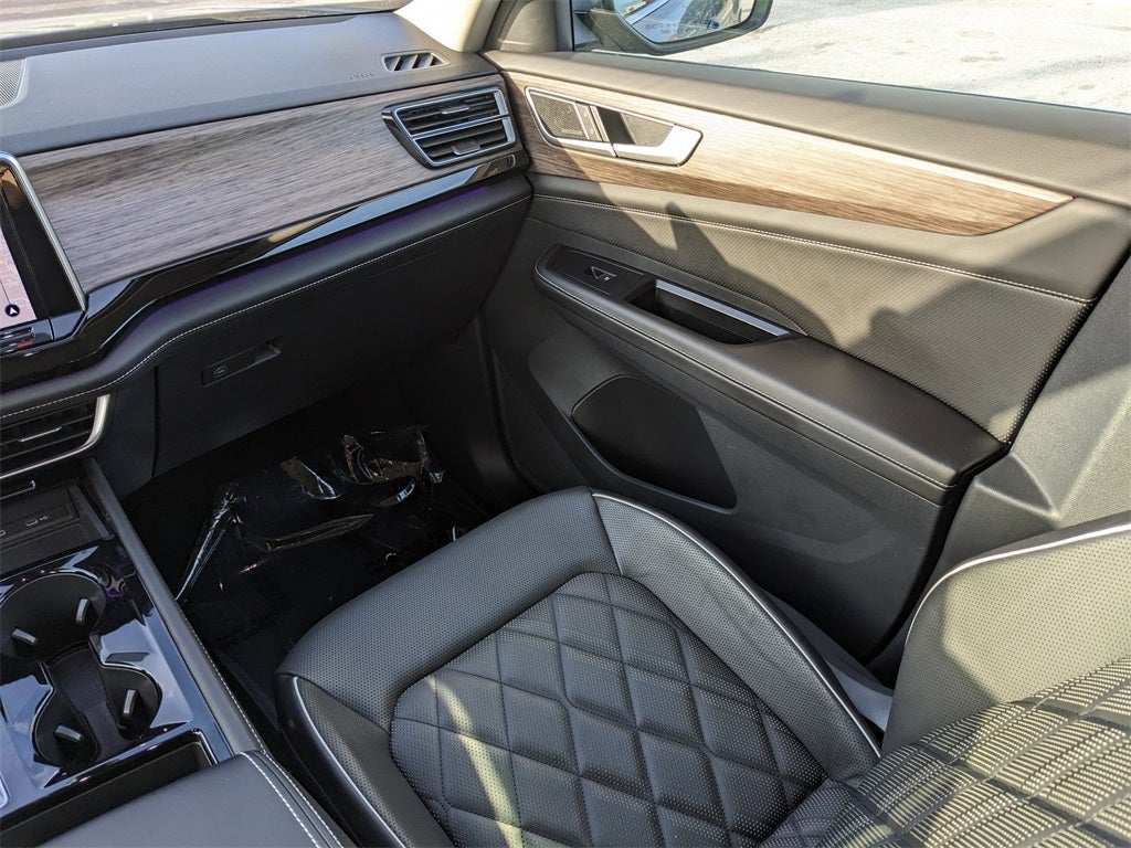 2025 Volkswagen Atlas 2.0T SEL Premium R-Line