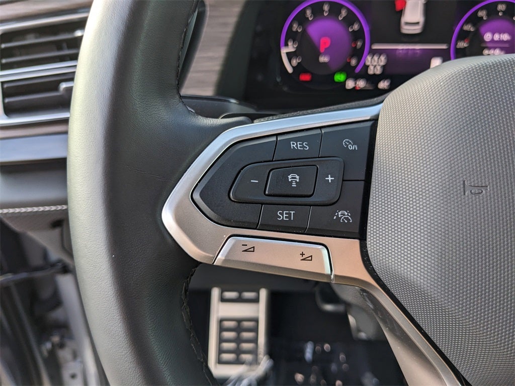 2025 Volkswagen Atlas 2.0T SEL Premium R-Line