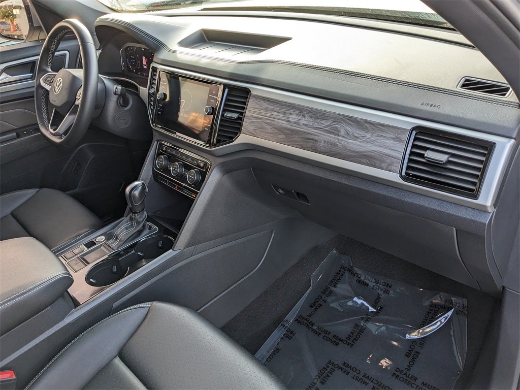 2023 Volkswagen Atlas Cross Sport 2.0T SE w/Technology