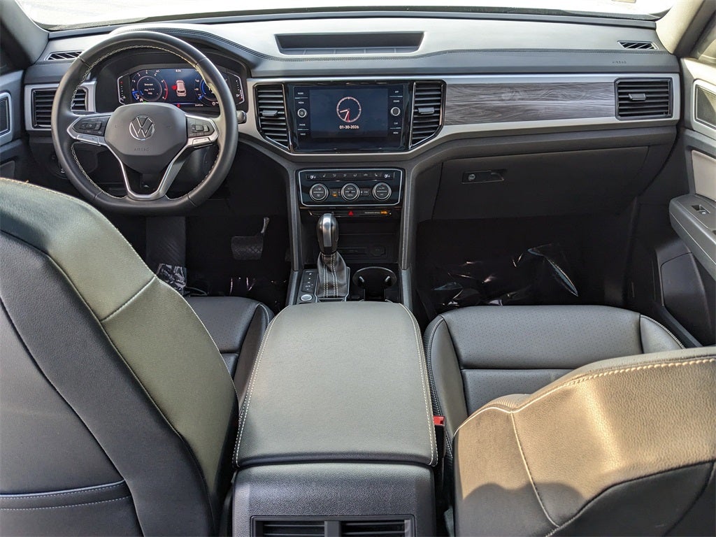 2023 Volkswagen Atlas Cross Sport 2.0T SE w/Technology