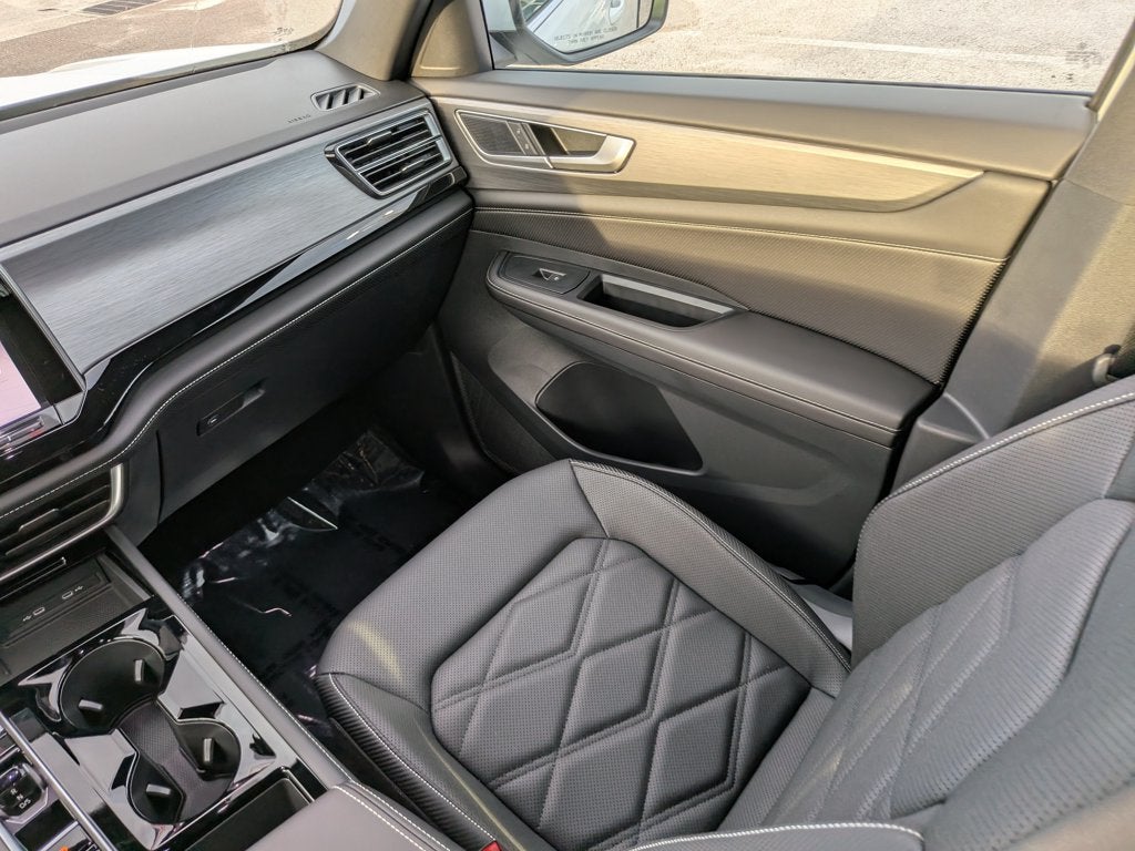 2026 Volkswagen Atlas Cross Sport SE w/Technology