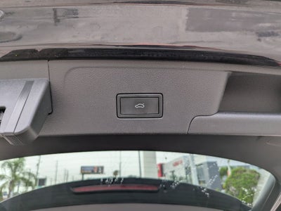 2021 Volkswagen Atlas Cross Sport 2.0T SE w/Technology