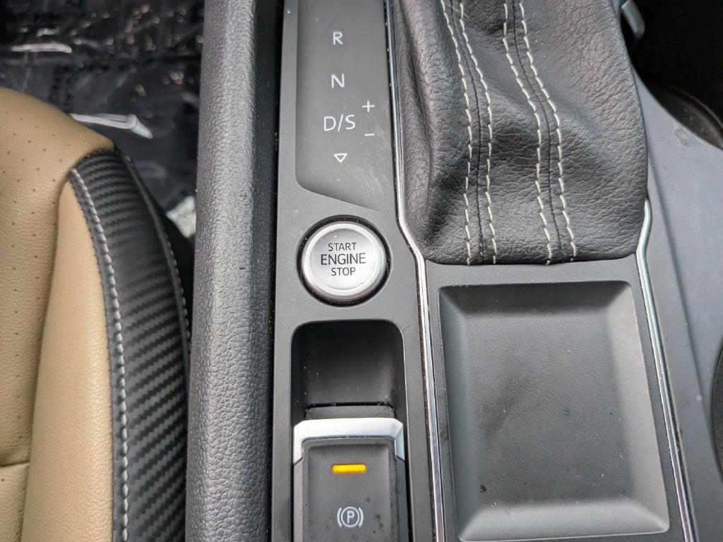 2021 Volkswagen Atlas Cross Sport 2.0T SE w/Technology