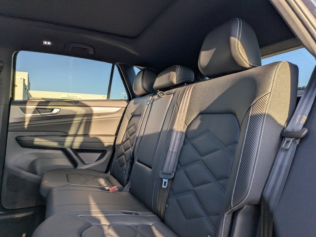 2026 Volkswagen Atlas Cross Sport SE w/Technology
