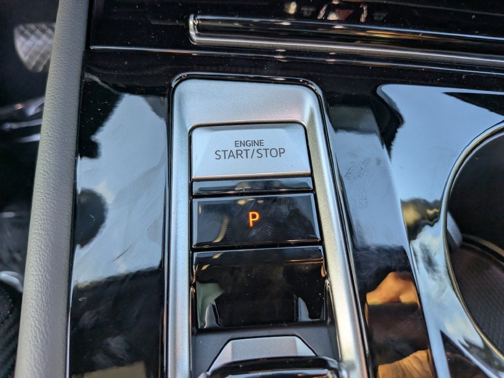 2026 Volkswagen Atlas Cross Sport SE w/Technology