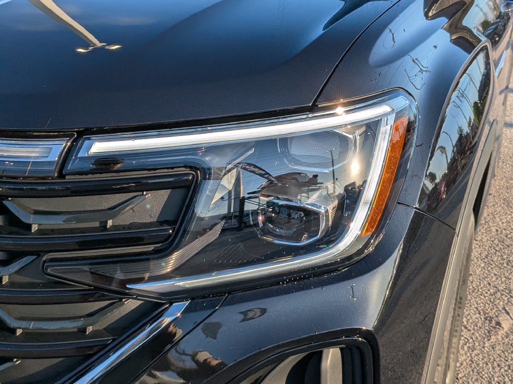 2026 Volkswagen Atlas Cross Sport SE w/Technology