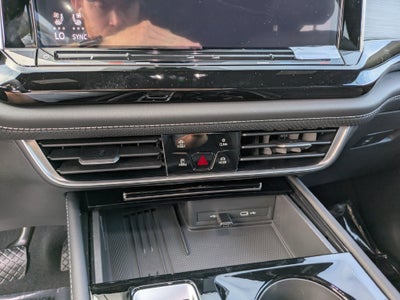 2026 Volkswagen Atlas Cross Sport SE w/Technology