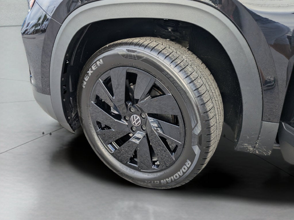 2026 Volkswagen Atlas Cross Sport SE w/Technology