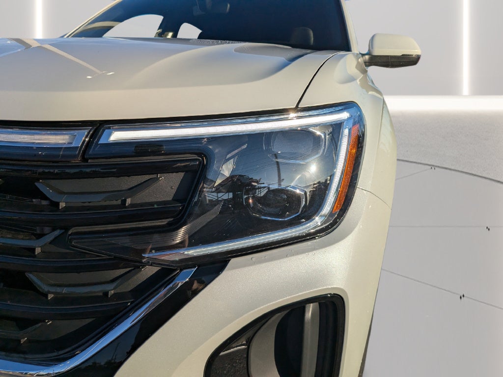 2026 Volkswagen Atlas Cross Sport SE w/Technology