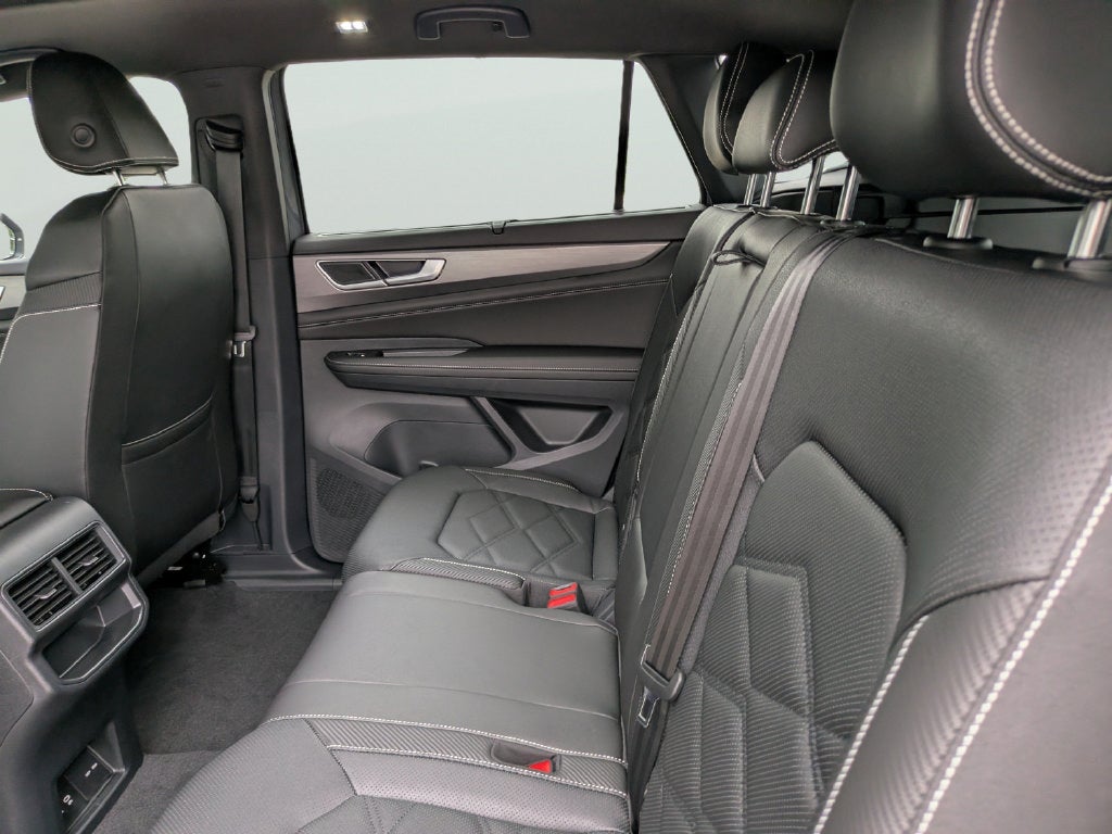2026 Volkswagen Atlas Cross Sport SE w/Technology