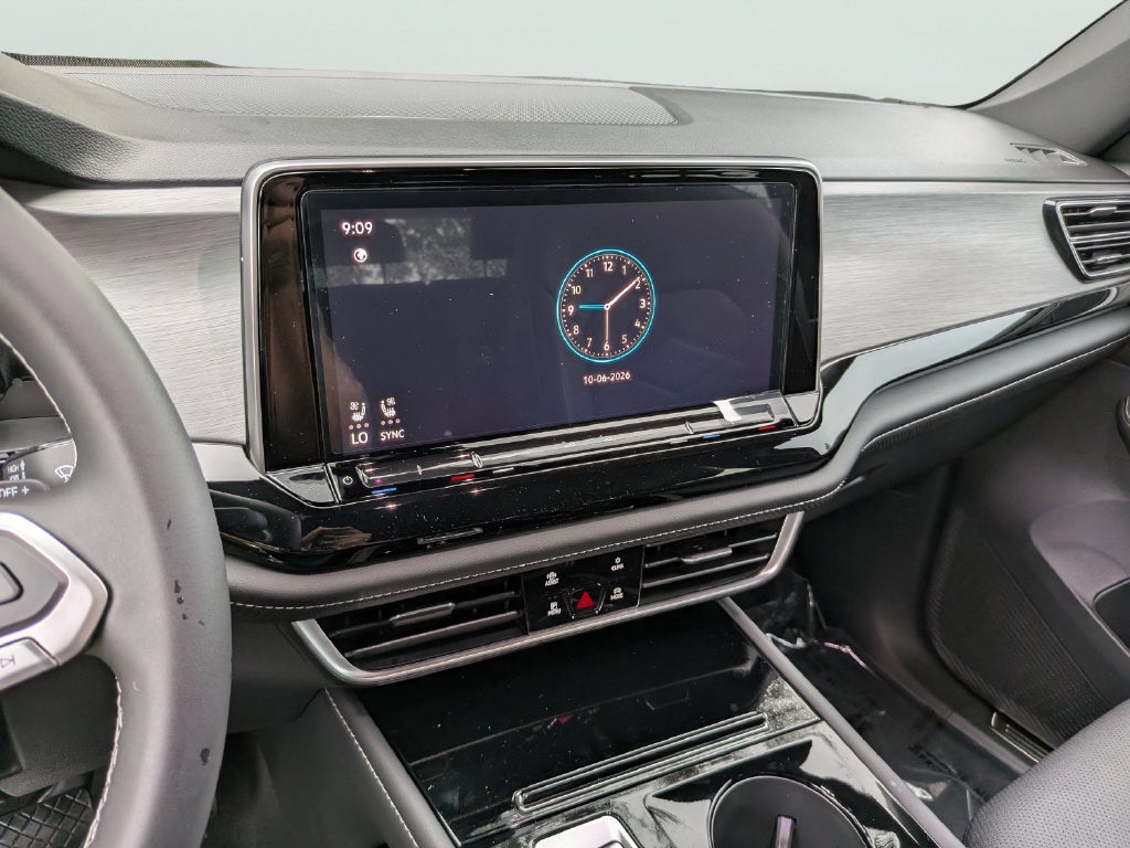 2026 Volkswagen Atlas Cross Sport SE w/Technology