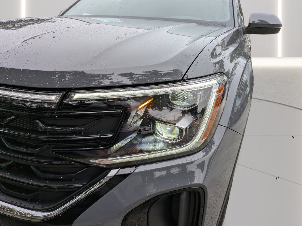 2026 Volkswagen Atlas Cross Sport SE w/Technology