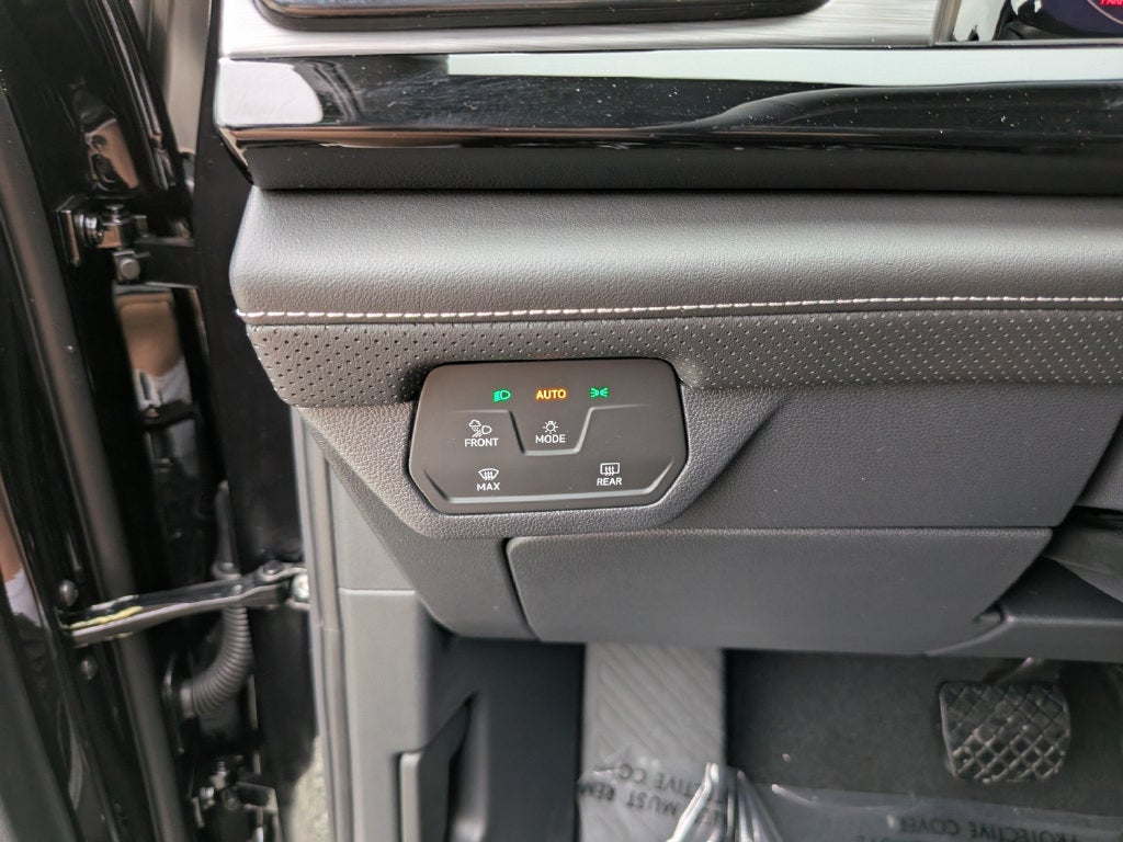 2026 Volkswagen Atlas Cross Sport SE w/Technology