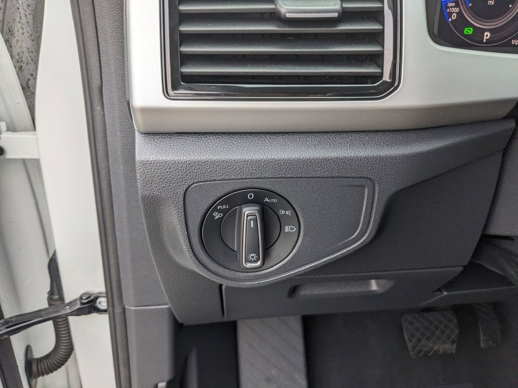 2023 Volkswagen Atlas Cross Sport 3.6L V6 SE w/Technology