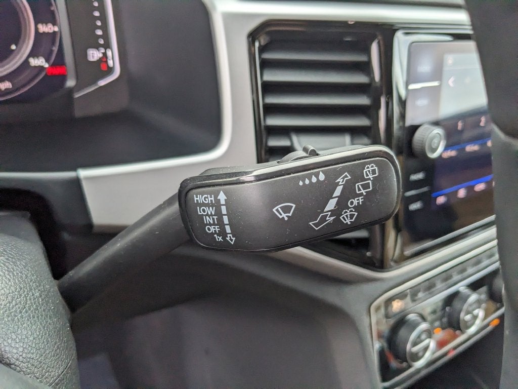 2023 Volkswagen Atlas Cross Sport 3.6L V6 SE w/Technology