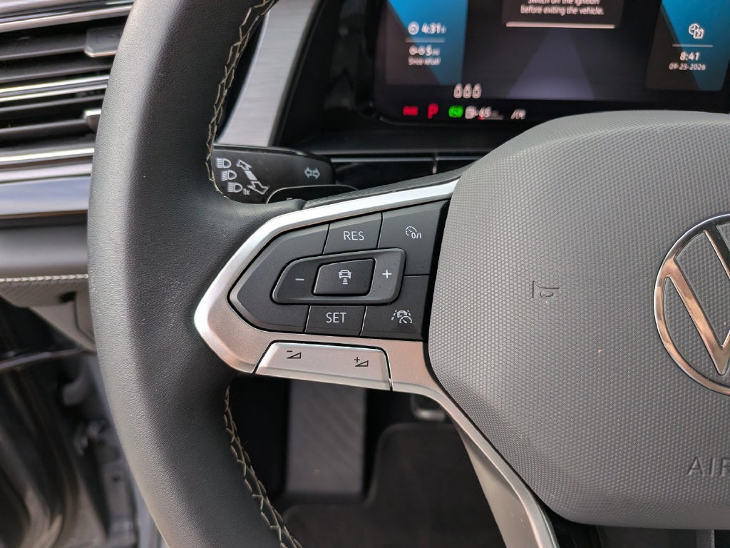 2024 Volkswagen Atlas Cross Sport 2.0T SE w/Technology