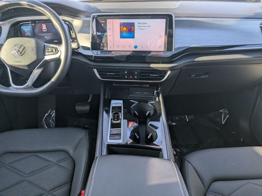 2024 Volkswagen Atlas Cross Sport 2.0T SE w/Technology