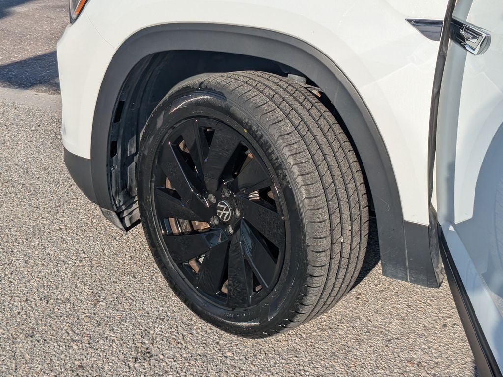 2024 Volkswagen Atlas Cross Sport 2.0T SE w/Technology