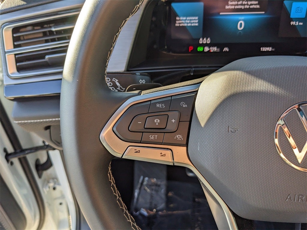 2025 Volkswagen Atlas Cross Sport 2.0T SE w/Technology