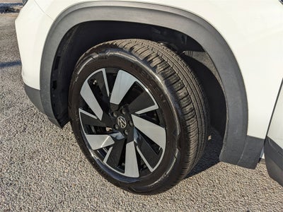 2025 Volkswagen Atlas Cross Sport 2.0T SE w/Technology