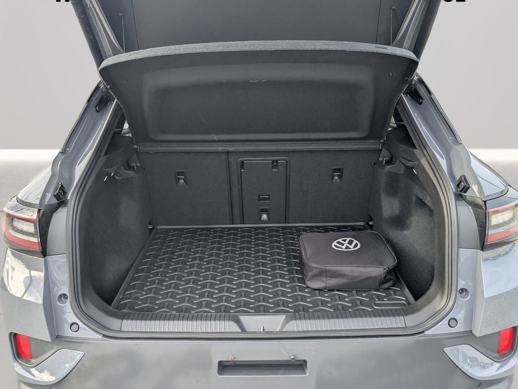 2023 Volkswagen ID.4 Pro S Plus