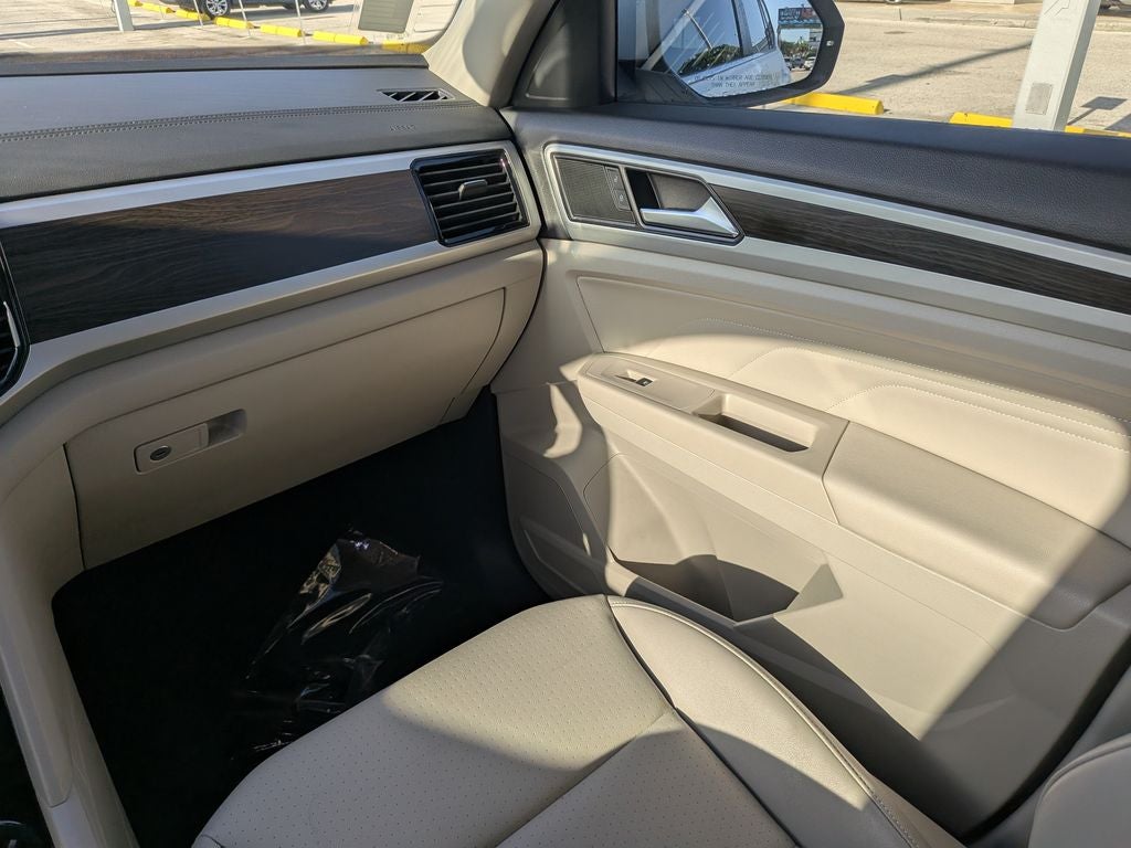 2023 Volkswagen Atlas 2.0T SE w/Technology
