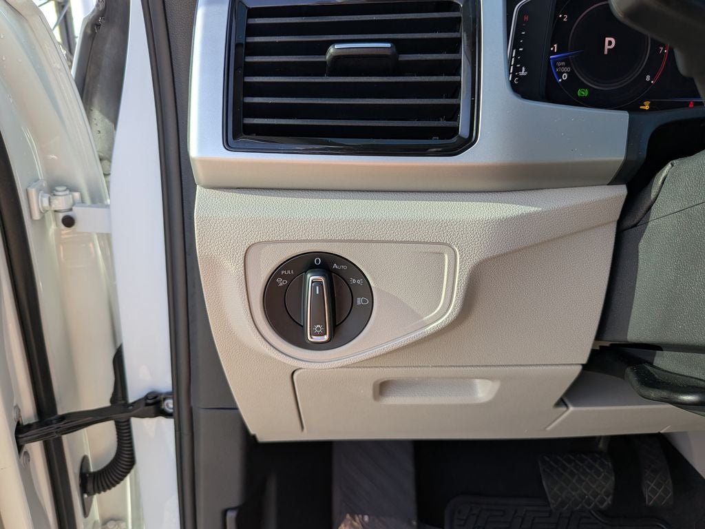 2023 Volkswagen Atlas 2.0T SE w/Technology