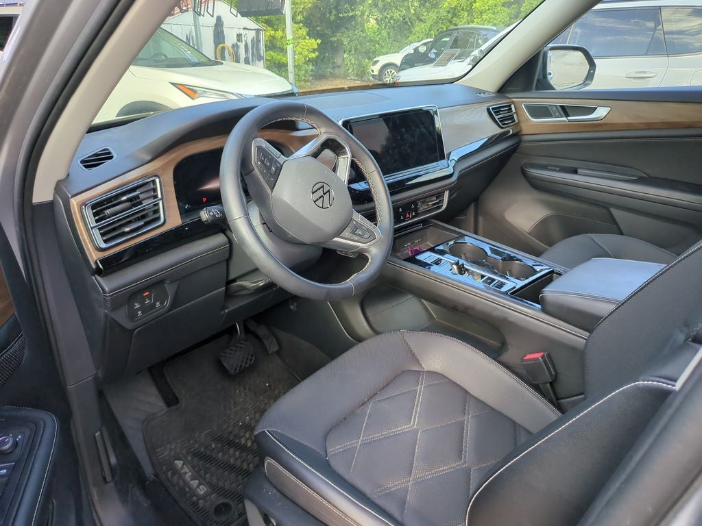 2024 Volkswagen Atlas 2.0T SE w/Technology