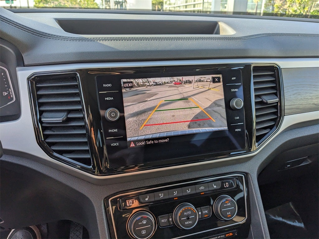 2023 Volkswagen Atlas 3.6L V6 SE w/Technology