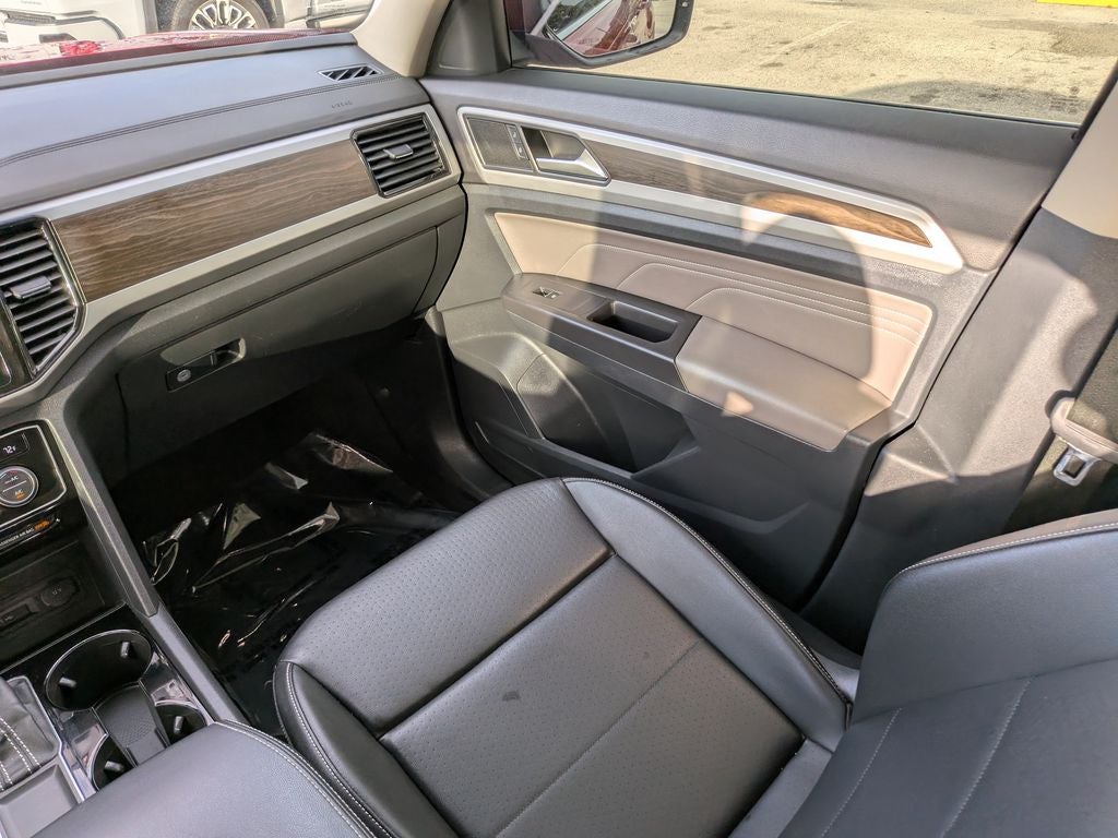 2022 Volkswagen Atlas 3.6L V6 SE w/Technology