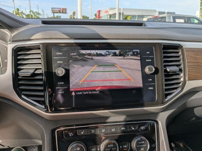 2022 Volkswagen Atlas 3.6L V6 SE w/Technology