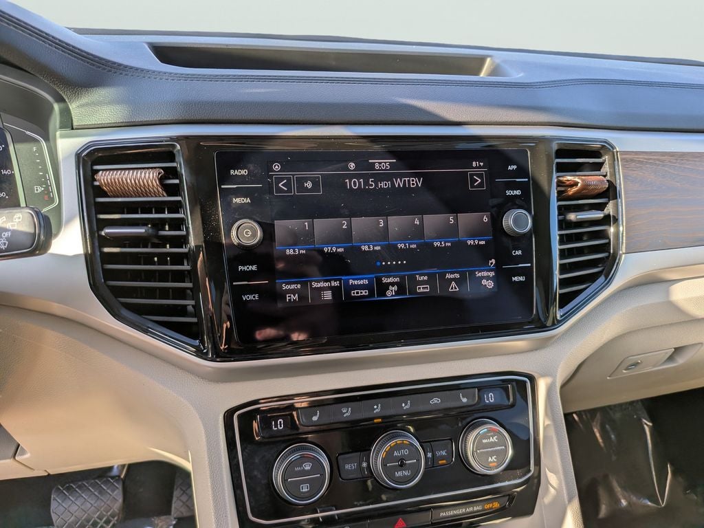 2023 Volkswagen Atlas 3.6L V6 SE w/Technology
