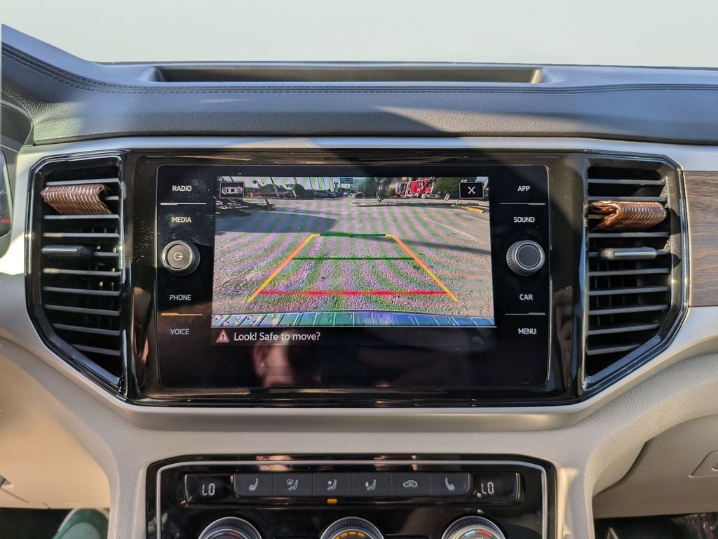 2023 Volkswagen Atlas 3.6L V6 SE w/Technology