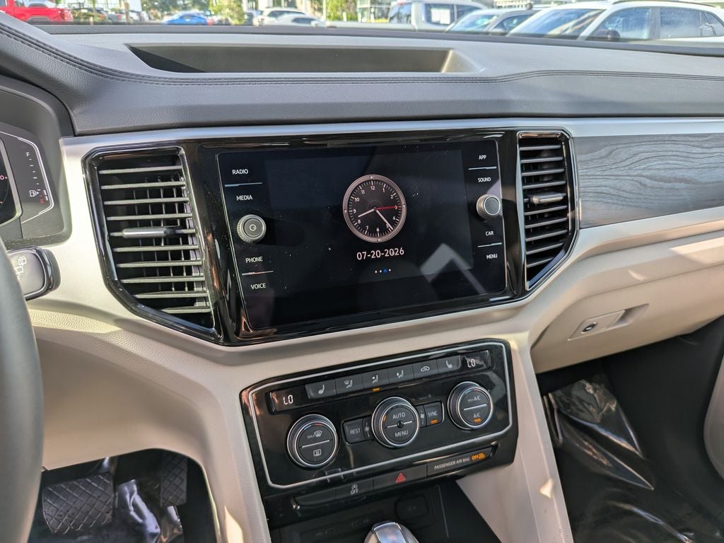 2023 Volkswagen Atlas 3.6L V6 SE w/Technology