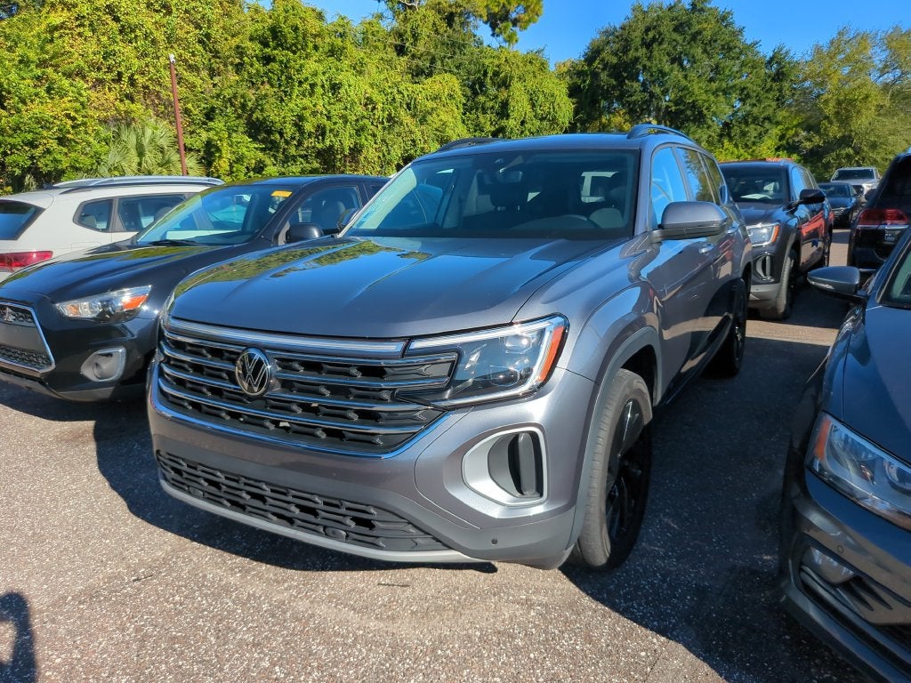 2024 Volkswagen Atlas 2.0T SE w/Technology