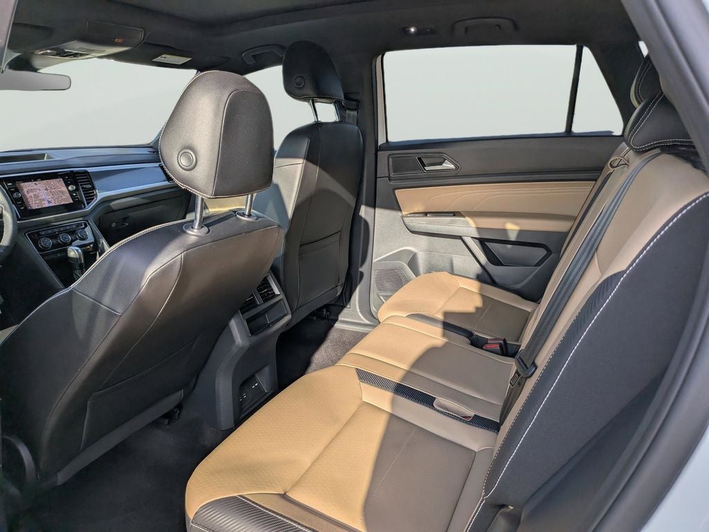 2022 Volkswagen Atlas Cross Sport 2.0T SEL R-Line