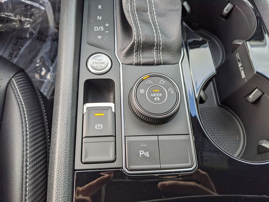 2023 Volkswagen Atlas Cross Sport 2.0T SEL R-Line