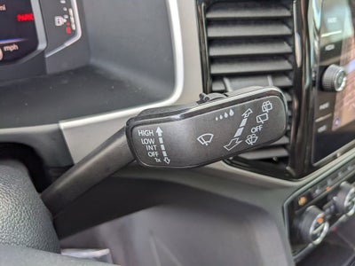 2023 Volkswagen Atlas Cross Sport 2.0T SEL R-Line